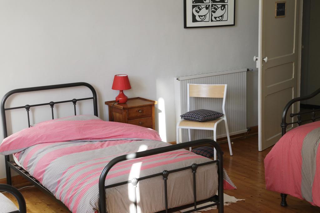 La Bonne Ecole Bed & Breakfast Les Landes-Genusson Oda fotoğraf