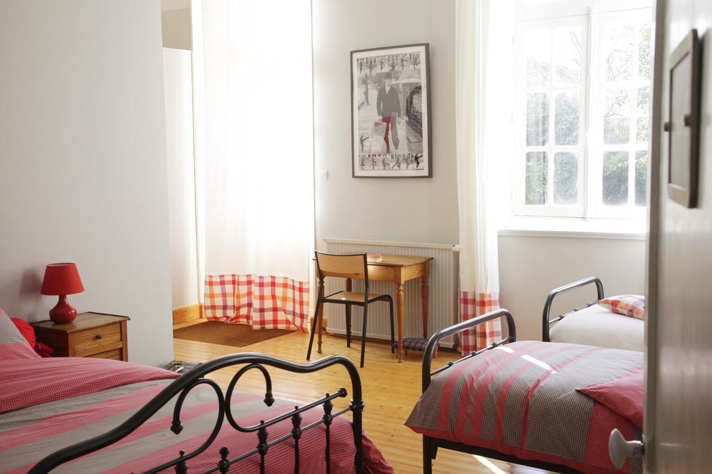 La Bonne Ecole Bed & Breakfast Les Landes-Genusson Oda fotoğraf