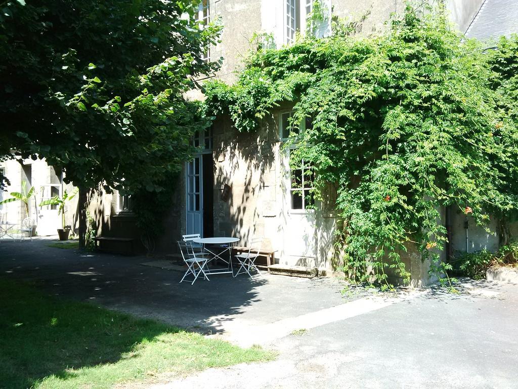 La Bonne Ecole Bed & Breakfast Les Landes-Genusson Dış mekan fotoğraf